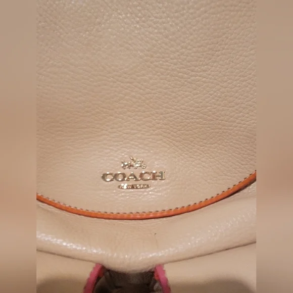 Authentic Coach Billie Backpack F12014 - Camel EUC - Picture 4 of 13